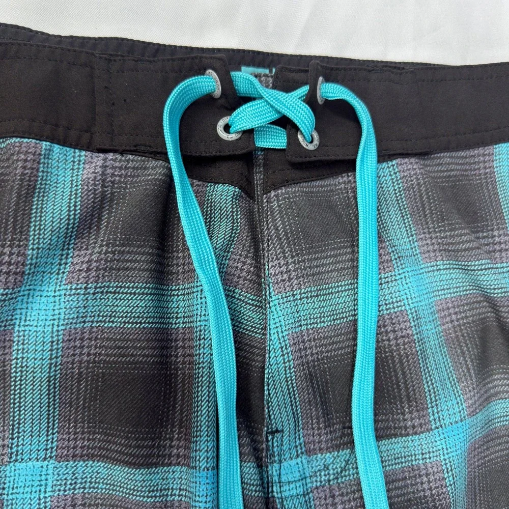Dixxon Eliminator Board Shorts Mens 30 Teal Black Plaid Performance Skater